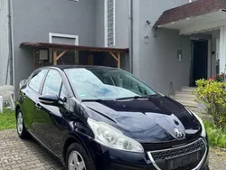 Gebraucht 2014 Peugeot 208 Active Kleinwagen | 4.799 € (Guter Preis)