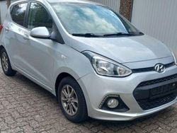 Grau Gebraucht 2014 Hyundai i10 Kleinwagen | 5.700 € (Guter Preis)