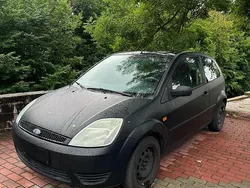 Schwarz Gebraucht 2005 Ford Fiesta Kleinwagen | 1.100 € (Etwas zu teuer)