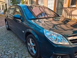 Blau Gebraucht 2007 Opel Signum Kombi | 1.550 € (Fairer Preis)