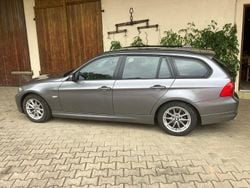 Grau Gebraucht 2010 BMW 320 Sport Line Kombi | 6.900 € (Fairer Preis)