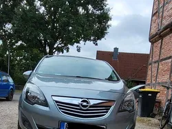 Grau Gebraucht 2012 Opel Meriva Selection Van / Kleinbus | 3.980 € (Guter Preis)