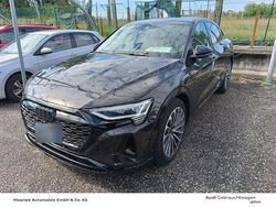 Madeirabraun metallic Gebraucht 2024 Audi Q8 Sportback e-tron Advanced Plus SUV | 50.840 €