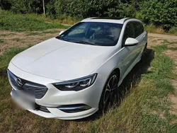 Weiß Gebraucht 2018 Opel Insignia OPC Kombi | 18.900 € (Teuer)