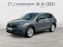 Grau Gebraucht 2024 VW Tiguan Move SUV | 30.880 € (Fairer Preis)