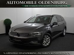 Grau Gebraucht 2022 VW Passat Business Kombi | 19.900 € (Guter Preis)