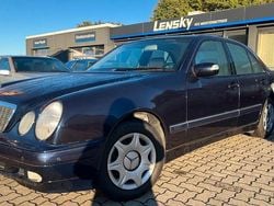 Blau Gebraucht 2000 Mercedes E200 Classic Limousine | 3.990 € (Superpreis)