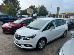 Weiß Gebraucht 2016 Opel Zafira Van / Kleinbus | 7.990 € (Superpreis)