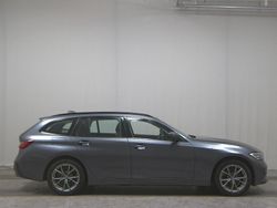 Grau Gebraucht 2021 BMW 320e Sport Line Kombi | 19.980 € (Guter Preis)