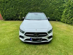 Weiß Gebraucht 2019 Mercedes A250 AMG line Limousine | 19.500 € (Guter Preis)
