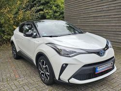 Weiß Gebraucht 2021 Toyota C-HR Team SUV | 22.800 € (Fairer Preis)