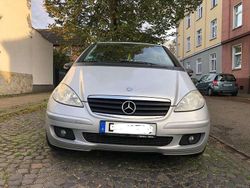Grau Gebraucht 2007 Mercedes A160 Kleinwagen | 1.650 €