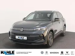 Grau Gebraucht 2025 VW Tiguan Life SUV | 39.990 € (Fairer Preis)