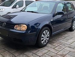 Blau Gebraucht 2000 VW Golf IV Kleinwagen | 2.790 € (Teuer)