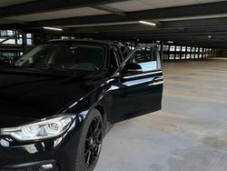 Schwarz Gebraucht 2016 BMW 320 Comfort Edition Kombi | 13.249 € (Etwas zu teuer)