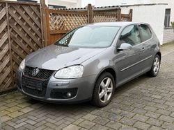 Grau Gebraucht 2008 VW Golf V Sportline Kleinwagen | 2.900 € (Fairer Preis)