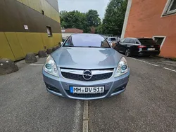 Silber Gebraucht 2006 Opel Vectra Cosmo Limousine | 4.250 € (Etwas zu teuer)