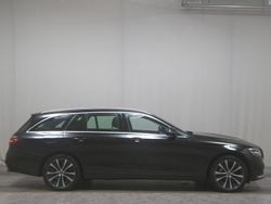 Schwarz Gebraucht 2020 Mercedes E300 Avantgarde Kombi | 24.480 € (Guter Preis)