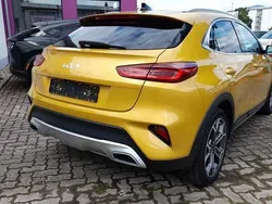 Quantumgelb metallic quantumgelb metallic Gebraucht 2022 Kia XCeed Platinum Edition SUV | 24.376 € (Etwas zu teuer)
