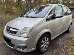 Silber Gebraucht 2006 Opel Meriva Van / Kleinbus | 2.500 € (Etwas zu teuer)