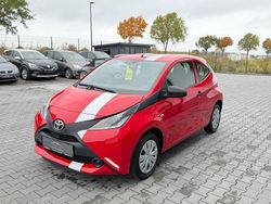 Rot Gebraucht 2017 Toyota Aygo Kleinwagen | 6.450 € (Fairer Preis)