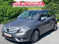 Mountaingrau met. Gebraucht 2012 Mercedes B200 Van / Kleinbus | 12.590 € (Fairer Preis)