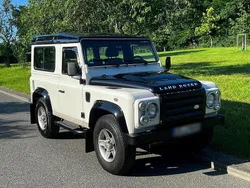 Weiß Gebraucht 2009 Land Rover Defender SUV | 34.500 €