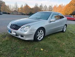 Silber Gebraucht 2002 Mercedes C230 Coupé | 3.999 € (Teuer)