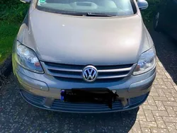 Grau Gebraucht 2005 VW Golf Plus Cross Van / Kleinbus | 1.500 € (Fairer Preis)