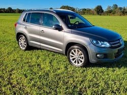 Grau Gebraucht 2012 VW Tiguan Sportline SUV | 8.800 € (Guter Preis)