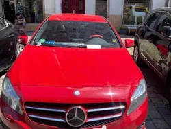 Rot Gebraucht 2013 Mercedes A180 Limousine | 14.000 € (Etwas zu teuer)