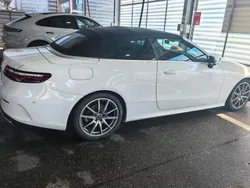 Weiß Gebraucht 2021 Mercedes E220 AMG Cabrio | 44.499 € (Superpreis)