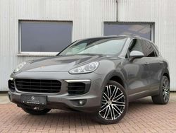 Meteorgraumetallic Gebraucht 2016 Porsche Cayenne SUV | 31.990 € (Guter Preis)