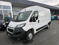 Weiß Gebraucht 2023 Peugeot Boxer Van | 24.950 € (Fairer Preis)