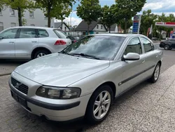 Grau Gebraucht 2002 Volvo S60 Limousine | 680 € (Superpreis)