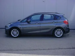 Grau Gebraucht 2019 BMW 225 Van / Kleinbus | 17.700 € (Guter Preis)