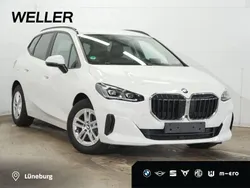 Weiss Gebraucht 2023 BMW 218 Active Tourer Comfort Edition Van / Kleinbus | 28.985 € (Guter Preis)
