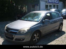 Grau Gebraucht 2005 Opel Astra Elegance Limousine | 690 € (Superpreis)