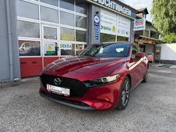 Magmarot Gebraucht 2021 Mazda 3 Selection Limousine | 18.690 € (Fairer Preis)