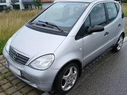 Silber Gebraucht 2000 Mercedes A160 Van / Kleinbus | 2.800 €