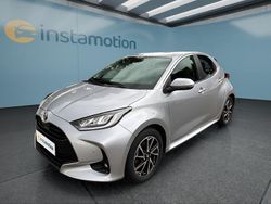 Silber Gebraucht 2022 Toyota Yaris Hybrid Kleinwagen | 22.449 € (Teuer)
