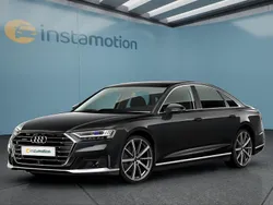 Grau Gebraucht 2020 Audi A8 Limousine | 55.099 € (Etwas zu teuer)