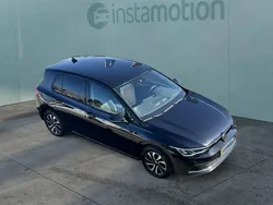 Schwarz Gebraucht 2022 VW Golf VIII Active Limousine | 19.400 € (Fairer Preis)