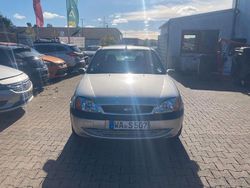 Silber Gebraucht 2000 Ford Fiesta Kleinwagen | 724 € (Guter Preis)
