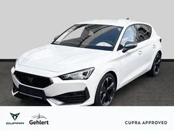 Weiss Gebraucht 2023 Cupra Leon Limousine | 27.900 € (Guter Preis)