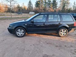 Schwarz Gebraucht 2001 VW Golf IV Kombi | 1.900 € (Fairer Preis)