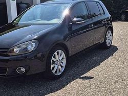 Schwarz Gebraucht 2010 VW Golf VI Highline Kleinwagen | 5.200 € (Fairer Preis)