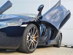 Blau Gebraucht 2013 McLaren MP4-12C Cabrio | 139.000 €