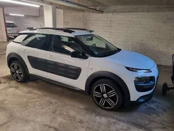 Weiß Gebraucht 2016 Citroën C4 Cactus PureTech Kleinwagen | 8.850 € (Guter Preis)