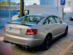 Grau Gebraucht 2005 Audi A6 Limousine | 5.500 €